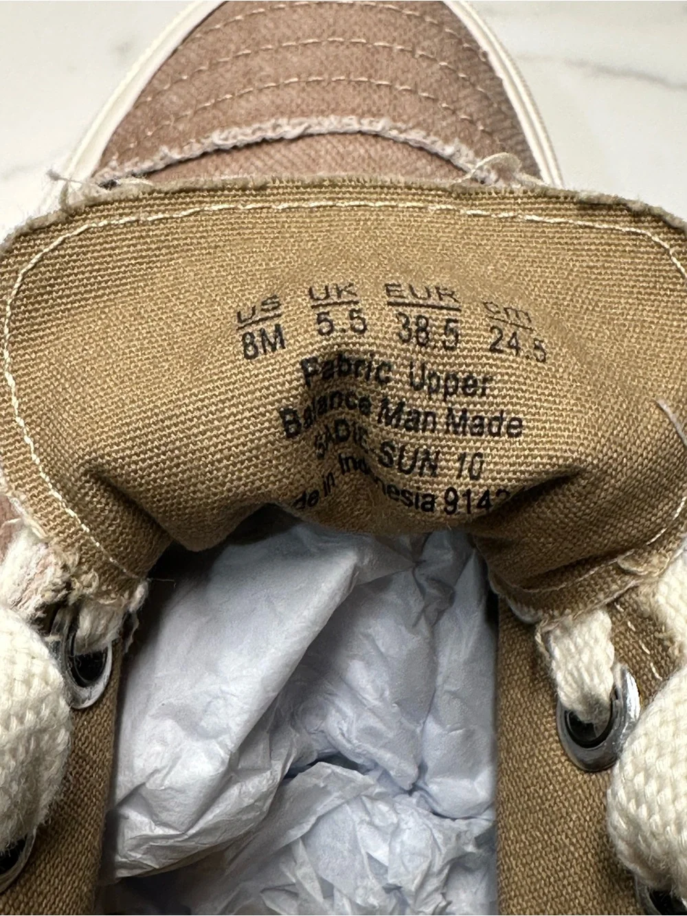 Blowfish Malibu Taupe Canvas Low-Top Sneakers size 8M Women’s